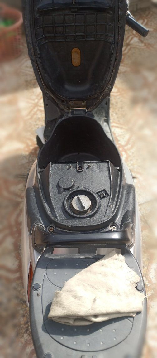 سلام وعليكم 

سبيسي ياباني للبيع 

((الدراجه قبل شوي جفتتها يعني مكينه مفتوحه ))✅

متوازي ع بيعتها السعر(( 450))وبيها مجال بسيط 

التواصل واتساب او إتصال ***********
