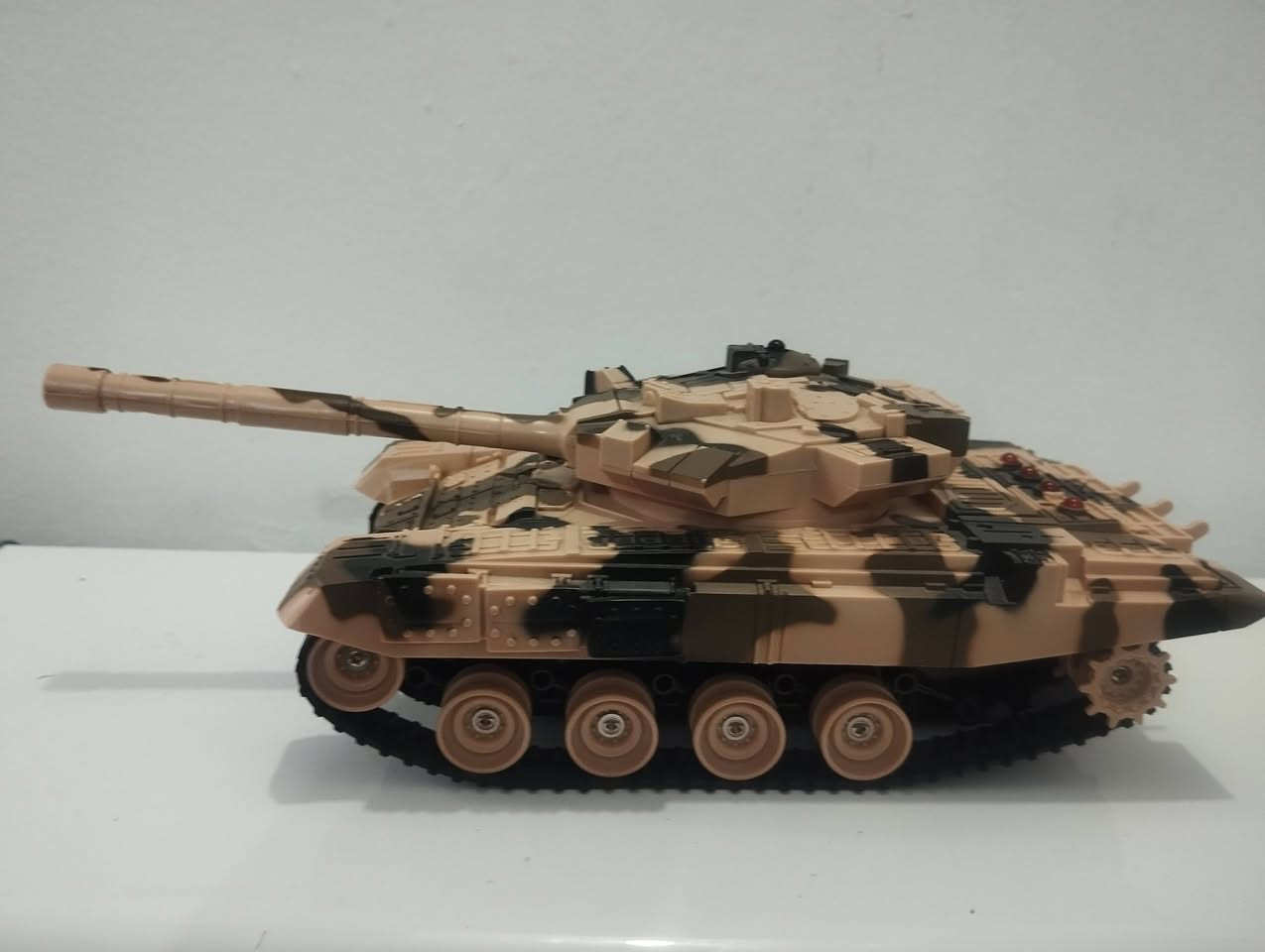 دبابة حجم كبير بلاستك  نقص الريموت


**إذا كنت صاحب هذا الإعلان وتريد حذفه لأي سبب، رجاءا أرسل رسالة إلى الدعم الفني**