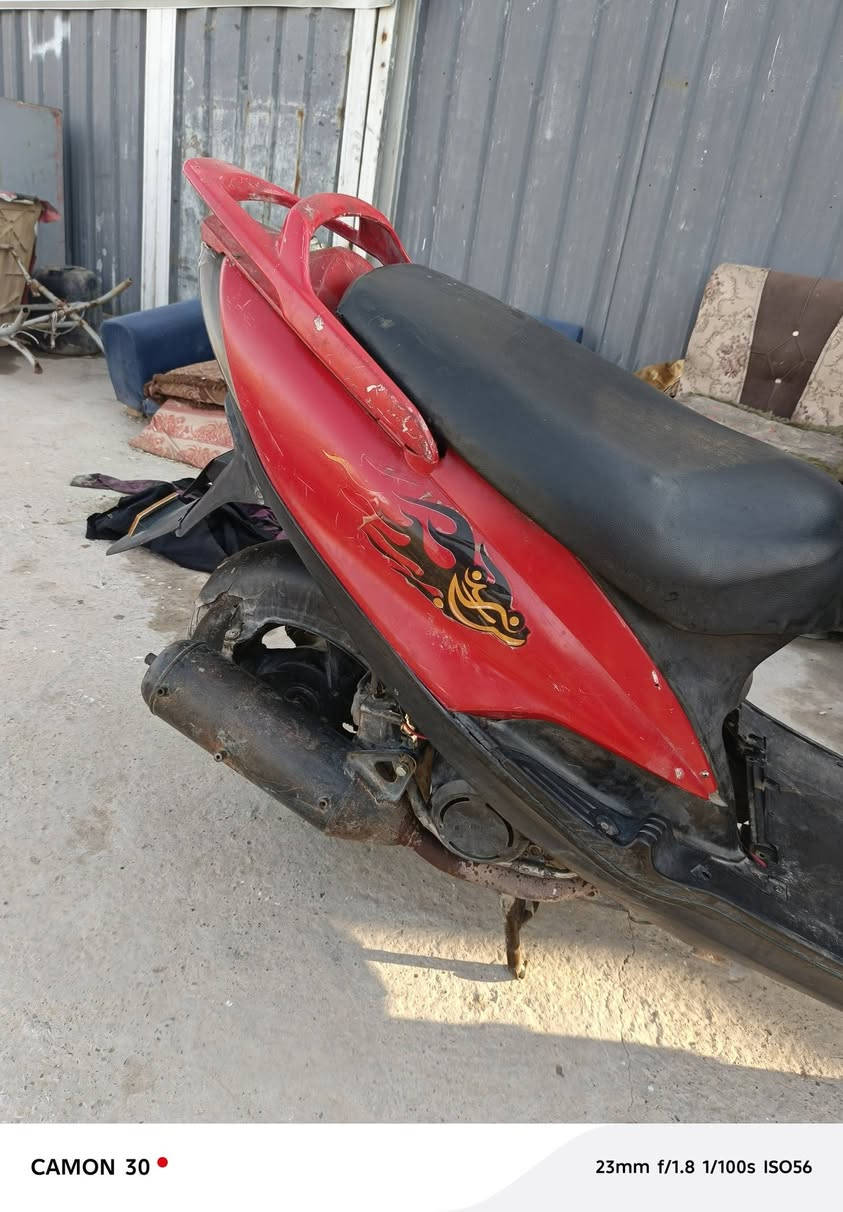 سلام عليكم دراجه ماكس ١٤٠ شغاله كامله سلف شغال لبيع سعر ٣٠٠ مكان بغداد الحسينيه ***********
