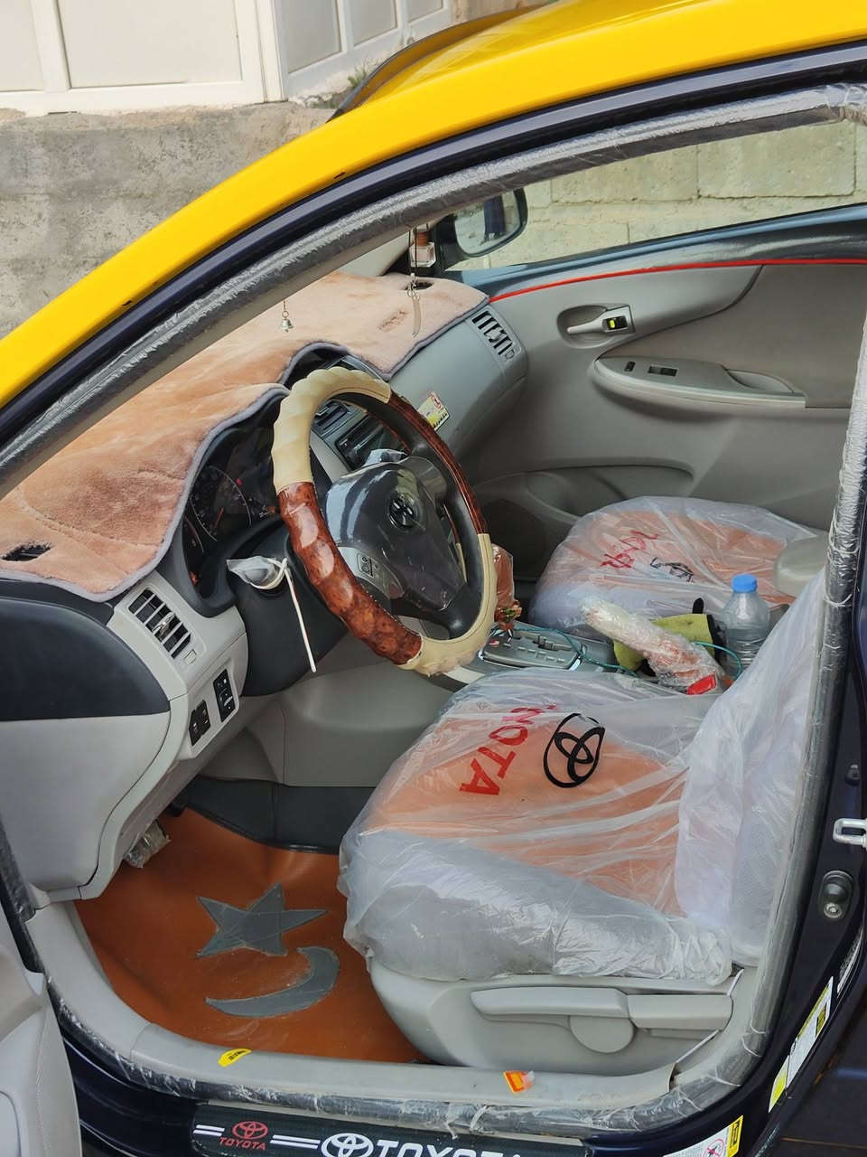 السلام عليكم كورلا 2012 كندي رقم نينوى بأسمي 
السنويه ل30 
الضرر بونيد وجامرلغ اول صبغة اله
تخم تاير جديد 
السيارة كاملة مكمله ع اخر حباية مال جناي ومتعوب عليه
مكاني ديالى جلولا،
مُكلف بالنشر ومااجاوب خاص 
هذا رقم صاحب السيارة ***********
السعر126
