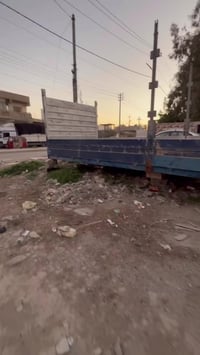 بدي اتيكو الطول سبعه وربع الون ازرك شاصي نضيف لافطر ولا كسر فرشه خشب ٠...