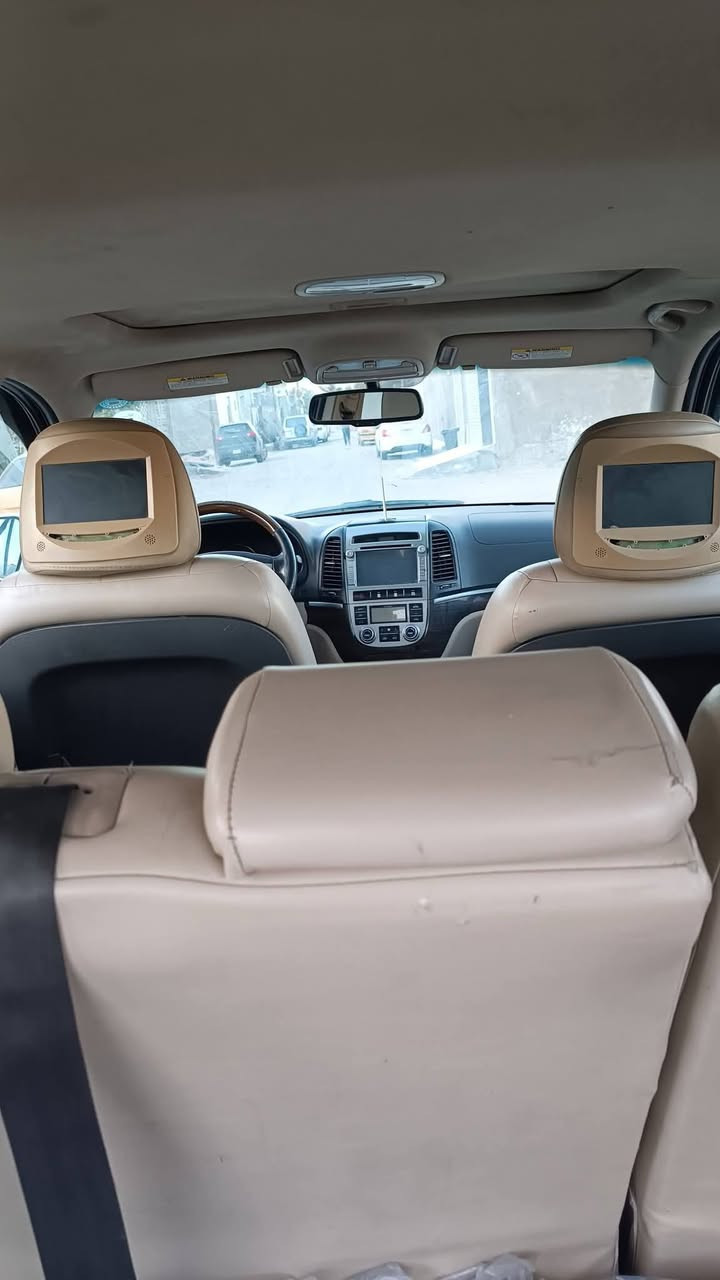 سنتافي 2012 اربيل مكينه 2400
*********** مكان نجف السعر 117 وبيه مجال
السياره نضيفه مال جناي
فول مواصفاة 5بصماة سبعه راكب خليجي مقعد السائق كهربائي سنويه ورقم وهزه  جديده قبل 10ايام الى2031 حداديه كير مكينه مكفولاة بيه صبغات اثر بطش  بدون اي حادث علا الفحص
