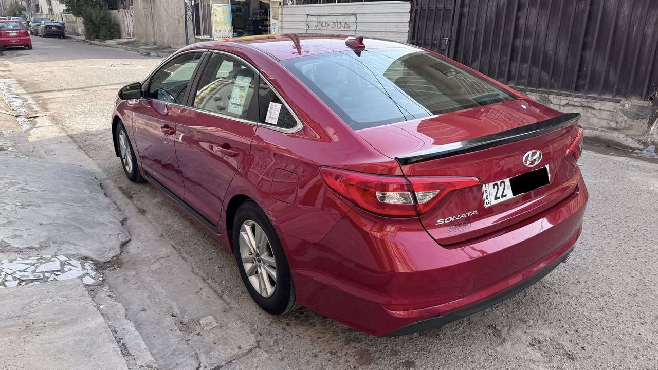 السلام عليكم
سوناتا 2017 اربيل سنوية باسمي
حادث جاملغ ايمن صبغ فقط سرقة
بدون دواخل بدون ايرباك
مواصفات
شاشة  جبيرة سيدي 
تحكم ستيرن جهتين
كشنات جلد لونين
3 وضعيات قيادة
ضايفله عدسات اصلية زنون
تخم تاير جديد 
صدر امامي خلفي جديد
بغداد / البياع /شارع الضغط
السعر 132 وبيه مجال
للاستفسار وتساب /***********
