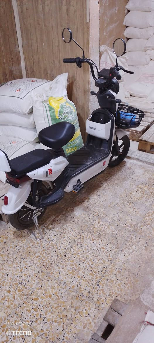 دراجه شحن للبيع سعر ٤٥٠ وبيها مجال العنوان مراده داخل مقابل مستشفى عبد المجيد للاستفسار  ***********.  ***********
