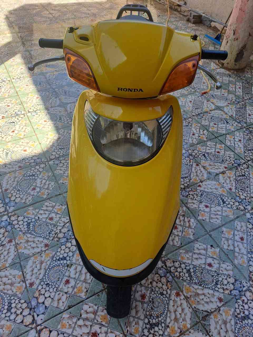 بسم فاطمة الزهراء
دراجة للبيع ياباني مكفولة برغي واحد مامفتوح بيها اشتريتها رمبة ما صار هواي ماشية كلها نضيف 

للشراي
مكاني كوت _الشهداء 
الرقم ***********

السعر خاص
