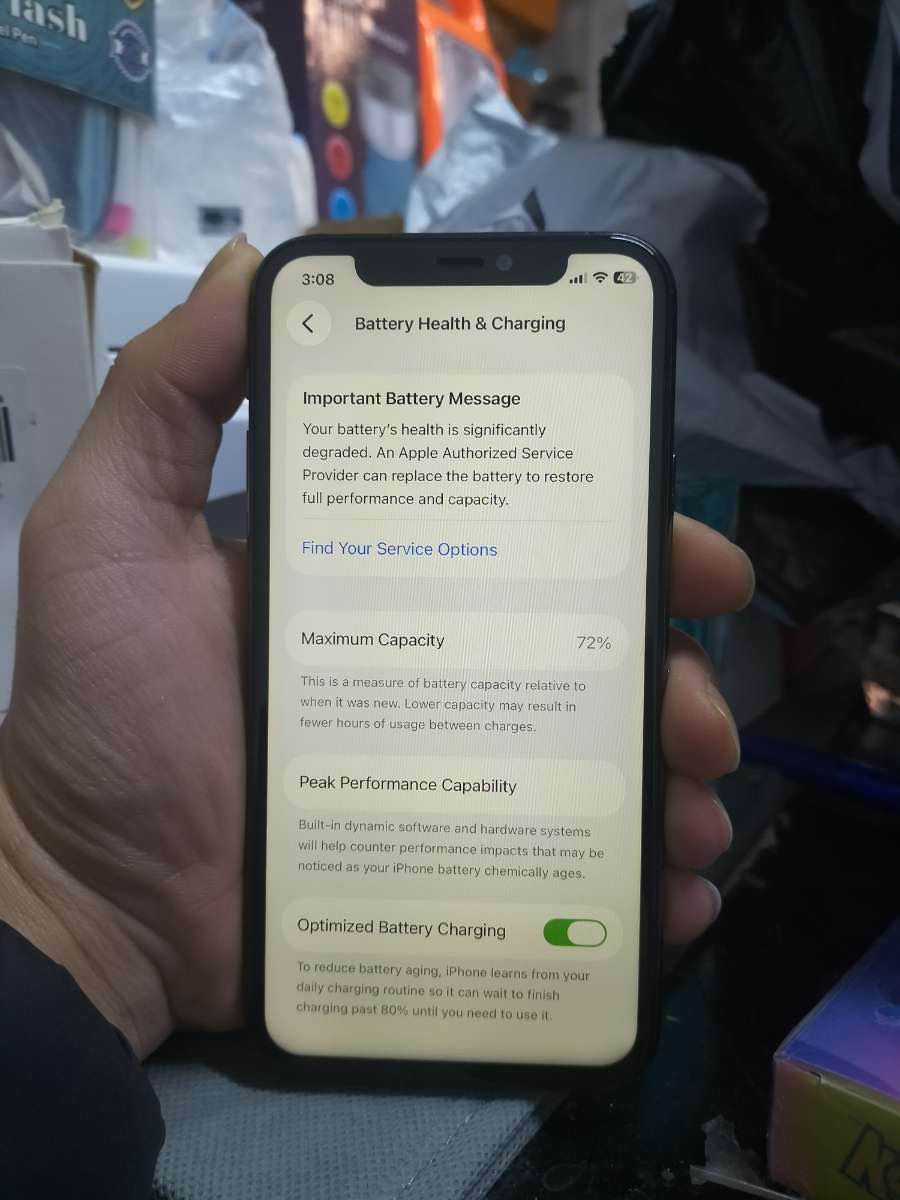 ايفون11برو هه مو شتيك شه ريكه يه فقد شاشه گوراوه پاتري72 تيكه كي بچيك له سه ر قه وسي كاميره دا هه يه سعر130هزار معامله يش هه يه دهوك, العراق


**إذا كنت صاحب هذا الإعلان وتريد حذفه لأي سبب، رجاءا أرسل رسالة إلى الدعم الفني**