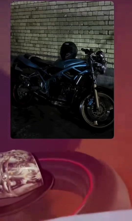 السلام عليكم بطح باندة ربع ( 250cc)
الدارجة كاملة تنكر سلف وتطلع وين متريد عليها إدامة كاملة .

گلچات جديدة كابريتر جديد بلگات جديدة مجاول جديدة مكينة ناعمة الدراجة كاملة مكملة مابيها أي نقص. 

الدراجة سعرها (مليون ونص) وبيها مجال. 

مكاني بغداد الدورة .  

***********
