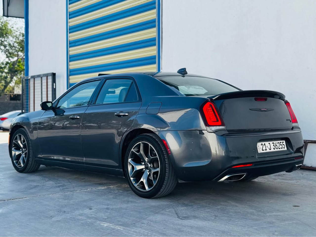 السلام وعليكم للبيع او مراوس  
أوباما(كرايسلر)
2021 S 
 بانوراما 
‎حساس امامي 
‎حساس خلفي 
‎شاشه جبيره

رادار خلفي وجانبي
نقطة عمياء
بصمه تشغيل وابواب 
كشنات جلد اسود
كراسي كهرباء 
تدفئه  كشنات 
تشغيل عن بعد
كار بلي
كامره دواره
تعميم مري
 اشاير مري 
بلاجكتور زنون اصلي 
لايت عالي ناصي زنون 
نظام سبورت
مانع انزلاق 
شفتات ستيرن 
تحكمات ستيرن 
سستم صوت albine 🎧 

ماشيه 67 الف
جاهزه وبدون نقص
 حادثها باب وجاملغ بدون لغد وشاصي بجم كبس

عنوان بغداد حي الجهاد 
السعر 250بيه مجال 
رقم تلفون *********** بغداد, العراق
