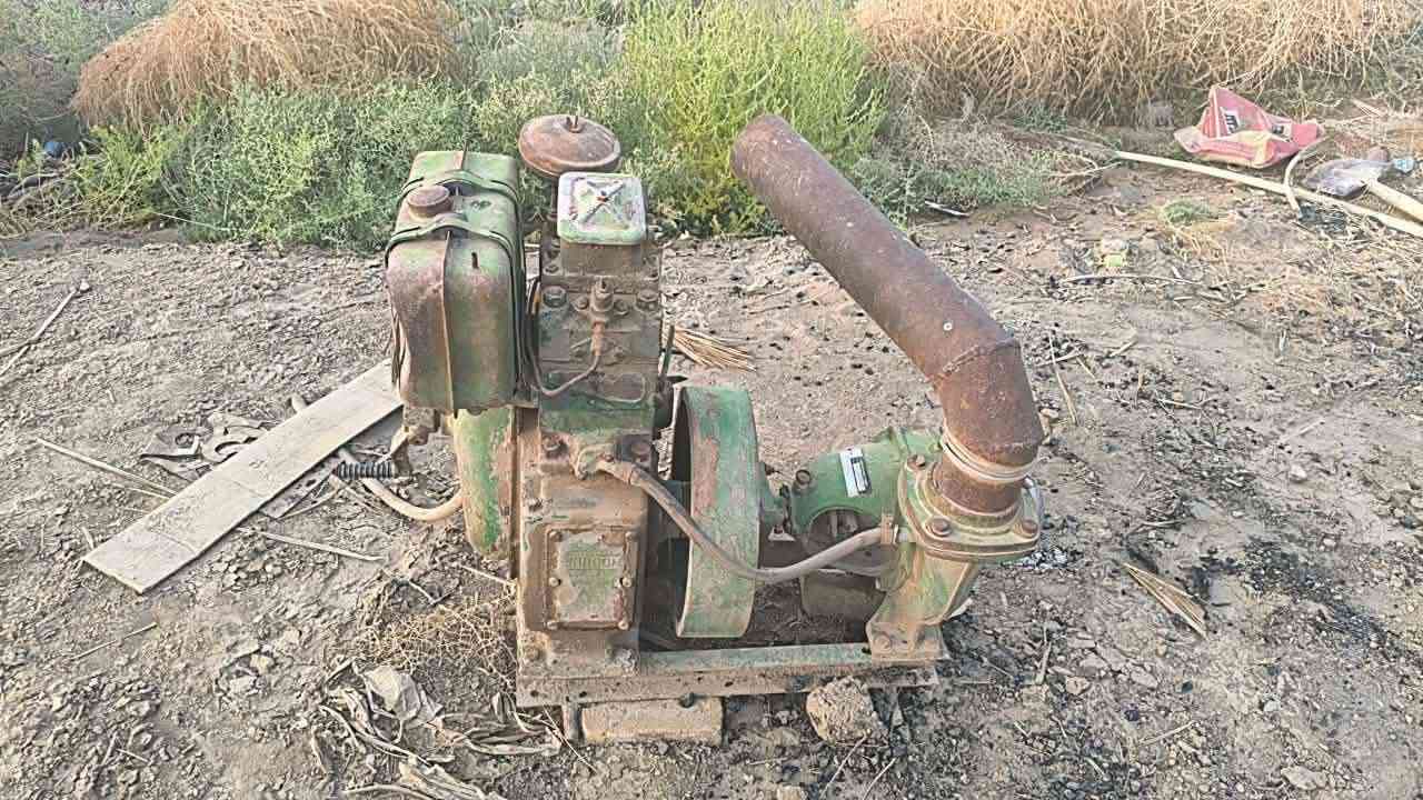 السلام عليكم ماطور هندي/ 5 حصان
شغال كلشي مابي سعرر300 بي مجاال  ***********
