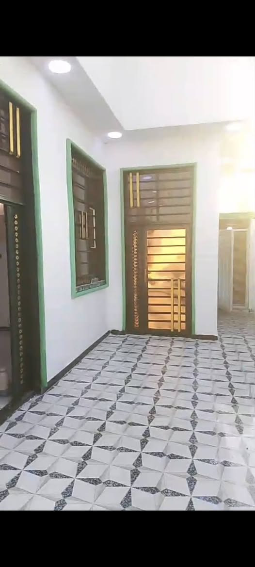 السلام عليكم 
دار سكن زراعي للبيع 
مساحه 200متر
بصف الركن 
شارع 12متر
يتكون من
غرفه نوم عدد3
صاله موزع
صاله استقبال
ديوان 
مطبخ 
صحيات داخليه
صحيات خارجيه
منور 
بيت جديد غير مسكون 
تستلم البيت عند المكاتبه 
العنوان /البصره الزبير قرب حي الاندلس
سعر 75 وبيه مجال
للتواصل *********** البصرة, العراق
