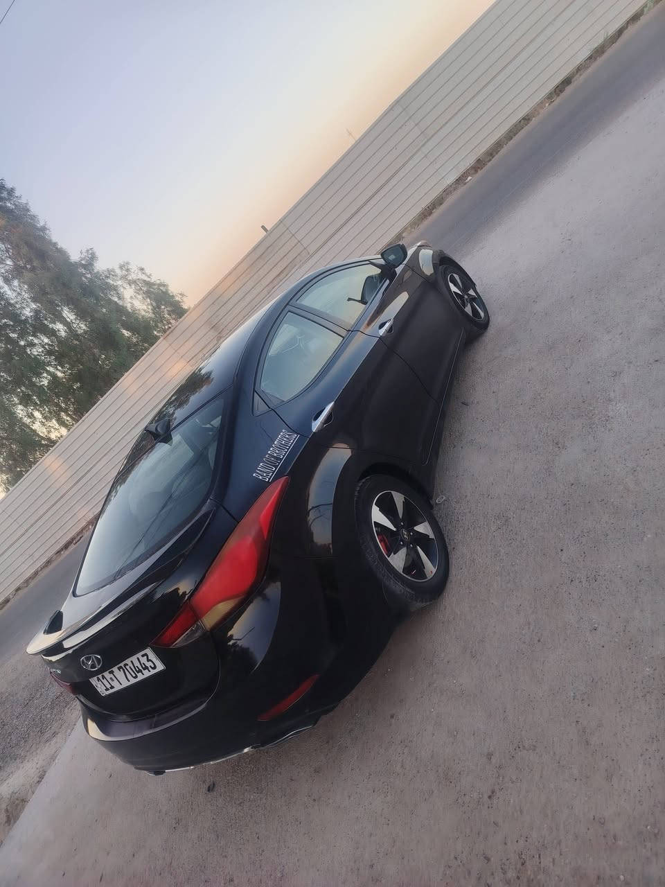 النترا وارد امريكي حادثه بنيد فقط بدون داخل ماشية ١٤١ مكينة ١٨٠٠دوش المرغوب كير اي تي ام تبريد ثلج صدر خلفي تخم تاير  رقم بغداد إنكليزي باسمي سنويه وهزه جديد جاهزه السياره ما بيه اي نقص مكاني بغداد السعر ٩٠ وبيه مجال الشراي يتصل ***********

