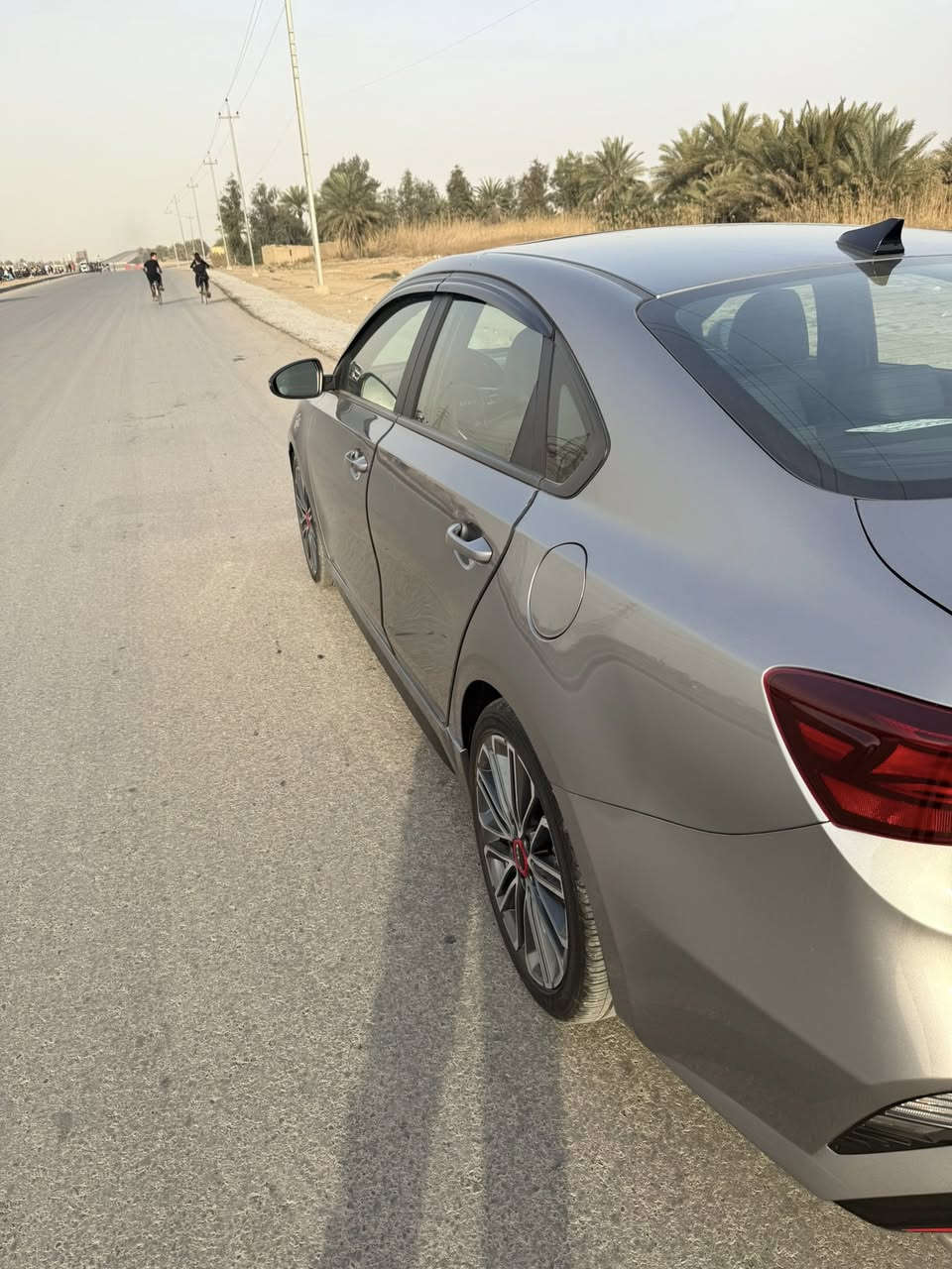 فورتي2024 GT فول مواصفات بدون رقم  صور الحادث مرفقه بالصور
🟢بصمه ابواب وتشغيل ع بعد 

🟢فتحه سلايد

🟢محرك 1600 توربو يعني طياره دبل كلج 7نمر دبل كزوز 

🟢لايت لد امامي خلفي

🟢سستم سماعات 🔊 هارمن

🟢اوتو هولد سايد بريك دكمه

🟢شاشه كبيره كاميرا

🟢حساسات امامي خلفي 

🟢رادارات جانبي 

🟢توقف ذاتي 

🟢تحديد مسار 

🟢رادار امامي خلفي 

🟢قياده ذاتيه

تبريد قطعتين

مقاعد تبريد تدفئه 

كرسي كهرباء

🟢قطع المسافه/ الف 9 ميل يعني زيرو 

🟢صندوق بصمه ذكي 

🟢اناره ترحيب عند الاقتراب

أنارات داخليه دشبول متغيره 

علامة الGTبدشبول وبلكشنات

أعلى فئه يعني واحد ع واحد 

🟢وبعد هواي مواصفات ما مذكوره 

السياره جاهزه من كلشي 

جاملغ الايمن والبنيد تبديل
 وبارد جاملغ اليسره وباب الصدر بارد

السعر 145 وبي مجال بسيط 

بغداد الدورة  مدخل الصحة 

***********
