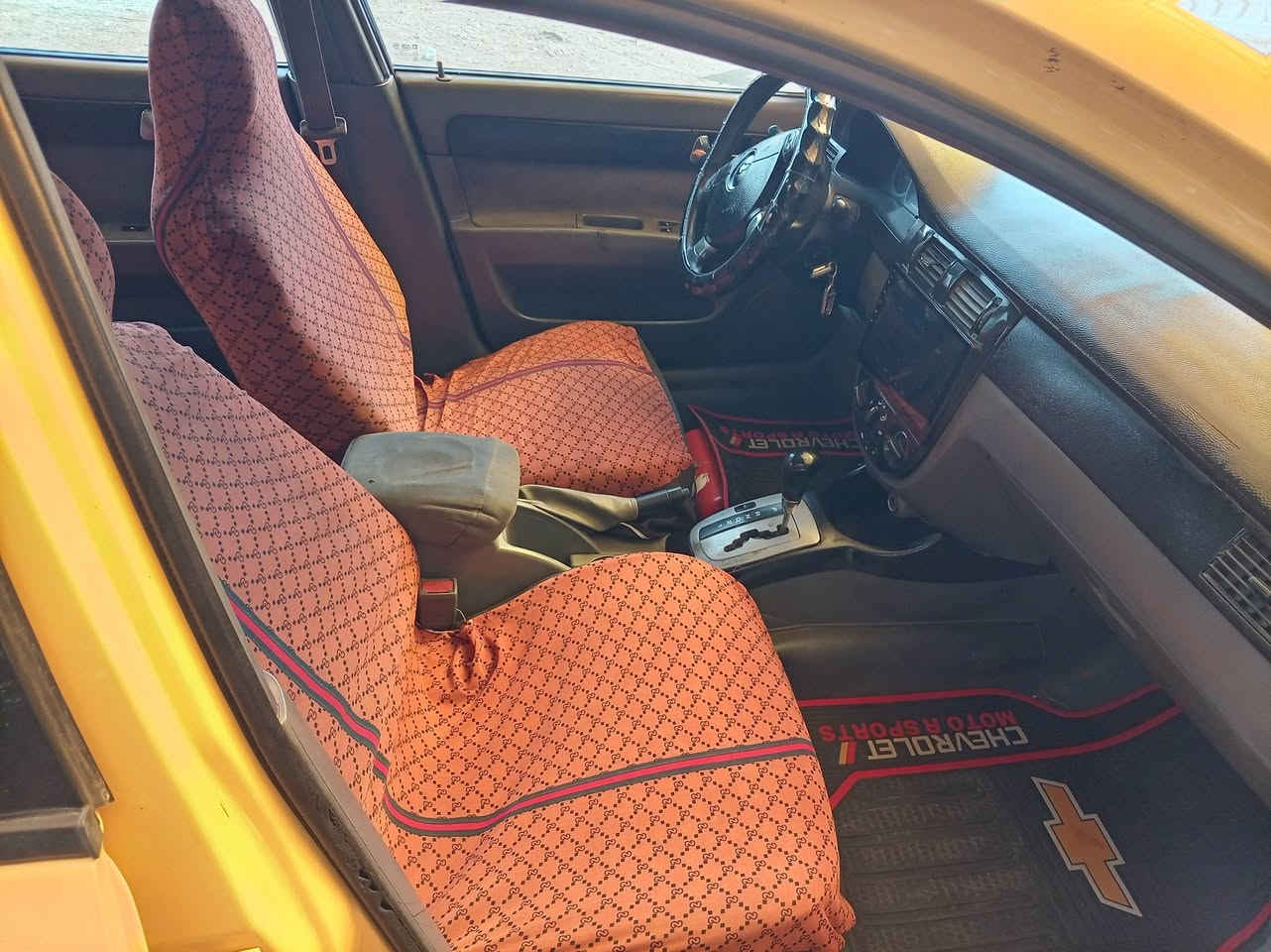 السلام عليكم 
اوبتر للبيع الشركة العامة   
موديل     ٢٠١١   بيها صبغ جاملغ الخلفي 
منظومة غاز حكومية  بيها كرت 
رقم واسط انكليزي بإسمي مشروع وطني 
سنوية إلى   ٢٧ 
تبريد خير من الله 
شاشة تحكم ستيرن كير خير من الله 
مكينة تجفيت جديد صارلها أسبوع
السعر    (    ٦٠    )  وبيها مجال قليل  
موبايل    ***********
المكان بغداد الرصافة 
حي البتول
