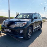 لاندكروزر VXR • ٢٠١٣ • ٥.٧ ٨ سلندر