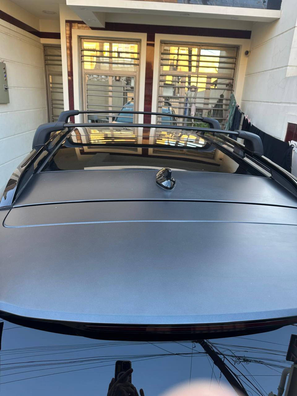 ‏#اللون مميز جدا بلاك كري المطفي
‎‏2023 Kia Sportage X Line
‎ كيا سپورتاج  2023   plug in Hybrid
‎يعني تكدر تستخدم سياره كانما سياره كهربائيه 
‎وتكدر تستخدمها  نظام الهجين 
‎وتكدر تستخدم نظام الوقود انته بكيفك علما تكدر تشحنها شحن خارجي ايضأ وتستخدمها كسياره كهربائيه بصوره تامه وتنسى محرك 😜وبانزين ودوخته 
‎ وتبريد ثلج     
‎فول  موصفات    
‎مواصفاتها :
‎1-بنوراما
‎1-بصمة  
‎3-شاشة كبيره على طول دشبول 
‎4-كاميرا دوارة 
‎5-رادارات / رادار امامي /رادار جانبي /رادار خلفي
‎6-حساسات خلفي 
‎7-خرائط نظام كيا مفعل بيها اصلا 
‎8-كشنات تدفة‏ 
‎9-كشنات جلد .
‎10-دفع رباعي  نضام جبلي وثلجي وترابي
‎11-نزول منحدرات                                                    
‎12-كشنات كهرباء
‎13-تبريد قطعتين 
‎14-اوتوهولد 
‎15-ويل كروم 
‎16-مسجل ناطق مفعل
‎17-بلوتوث USB ابل كار بلاي والاندروير . 
‎18-حاجب ليد
‎19-نقطه عمياء
‎20-مراة تعتيم
‎21-اشاراة بالمراياة الجانبيه                                     
‎22-فول تحكم ستيرن                                             
‎23-كير ماوس                                             
‎24-اوتو بريك                                                        
‎25-بريك بصمة                                                       
‎26-زنون + Led
‎27-شحن اللاسلكي                                                            
‎28-‏داخل اسود جلد 
‎29-نضام قياده أيكو + سبورت + نورمل
‎30-مثبت سرعه
‎31-تحديد مسار والقياده الاليه 
‎32-دمامات صوت  
‎33-لايت بلادي Led +  زينون ‏دبل زينون اصلى . 
‎34-رادار الخطوط البيضاء 
‎35لايتات اربع عدسات + ليد 
‎‏36-شاشة إلكترونية
‎37-تشغيل عن بعد 
‎‏AUTO HOLD-38
‎‏39-Auto start
‎40-منفذ شحن في المقاعد الأمامية
‎41-تبريد منفصل السائق عن الراكب مع دكتات تبريد خلفية. .
‎
‎وبعد كومه مواصفات بيها مكان سياره بغداد الجديدة 
‎السعر $230
***********
