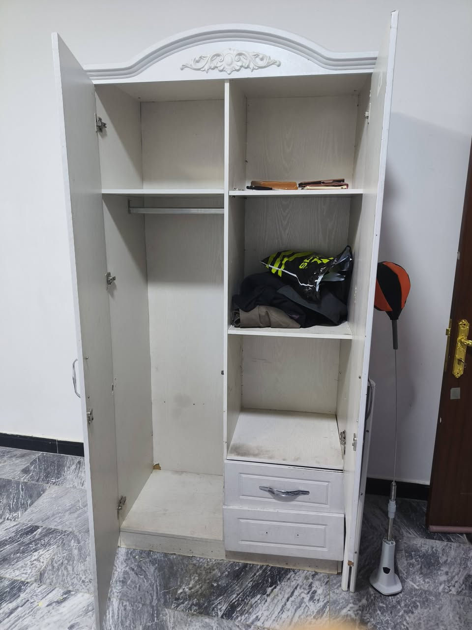 السلام عليكم منو محتاجه يجي ياخذه عنوان البياع رقمي ‏‪***********‬‏
