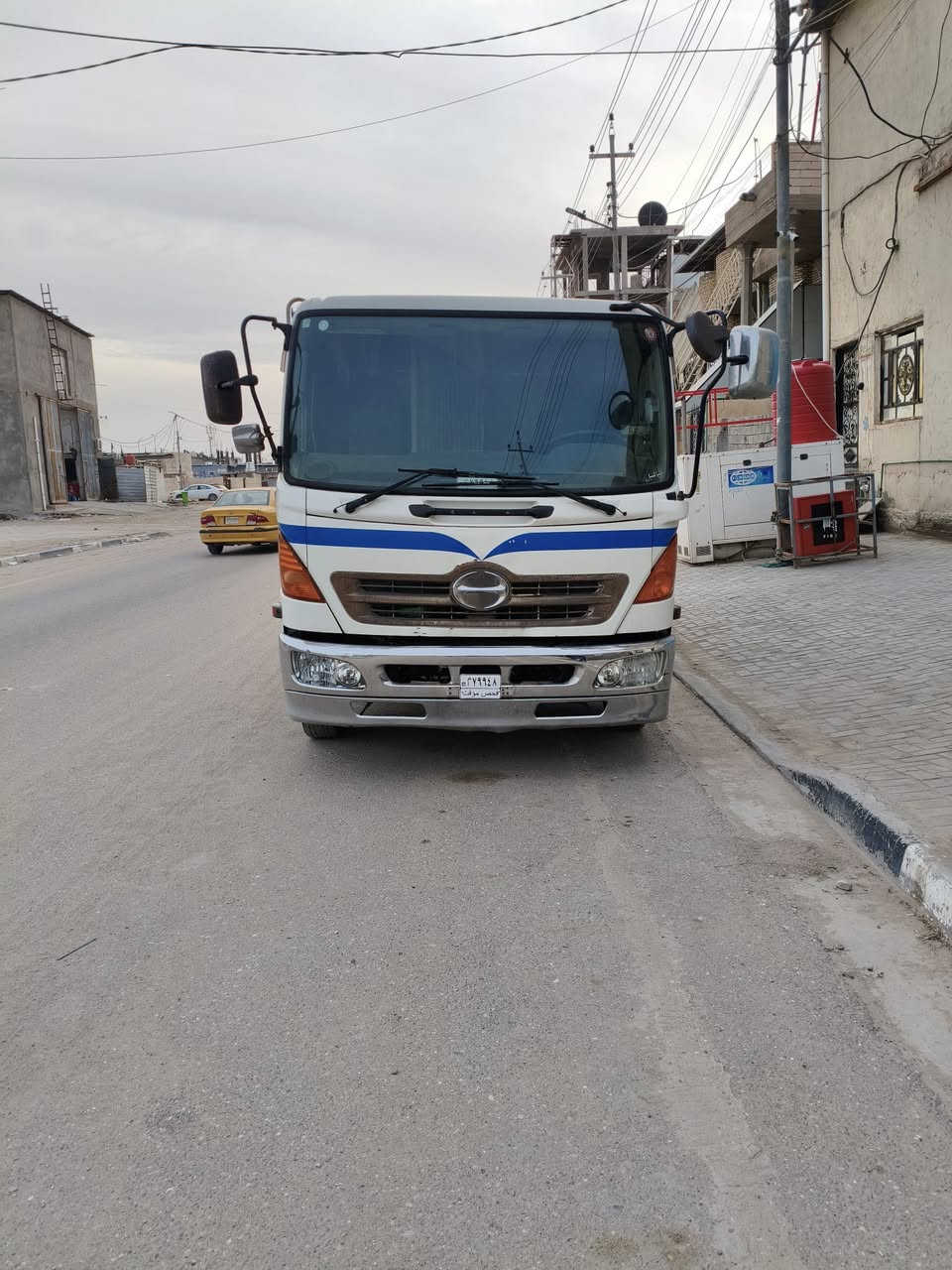 سلام عليكم كابسه نفايات لبيع دخول جديد مامشتقل بالعراق سياره زيرو كفاله عامه مكينه 5 سلندر سنويه بسمي بصره العنوان بصره اتصال على *********** أو ***********
