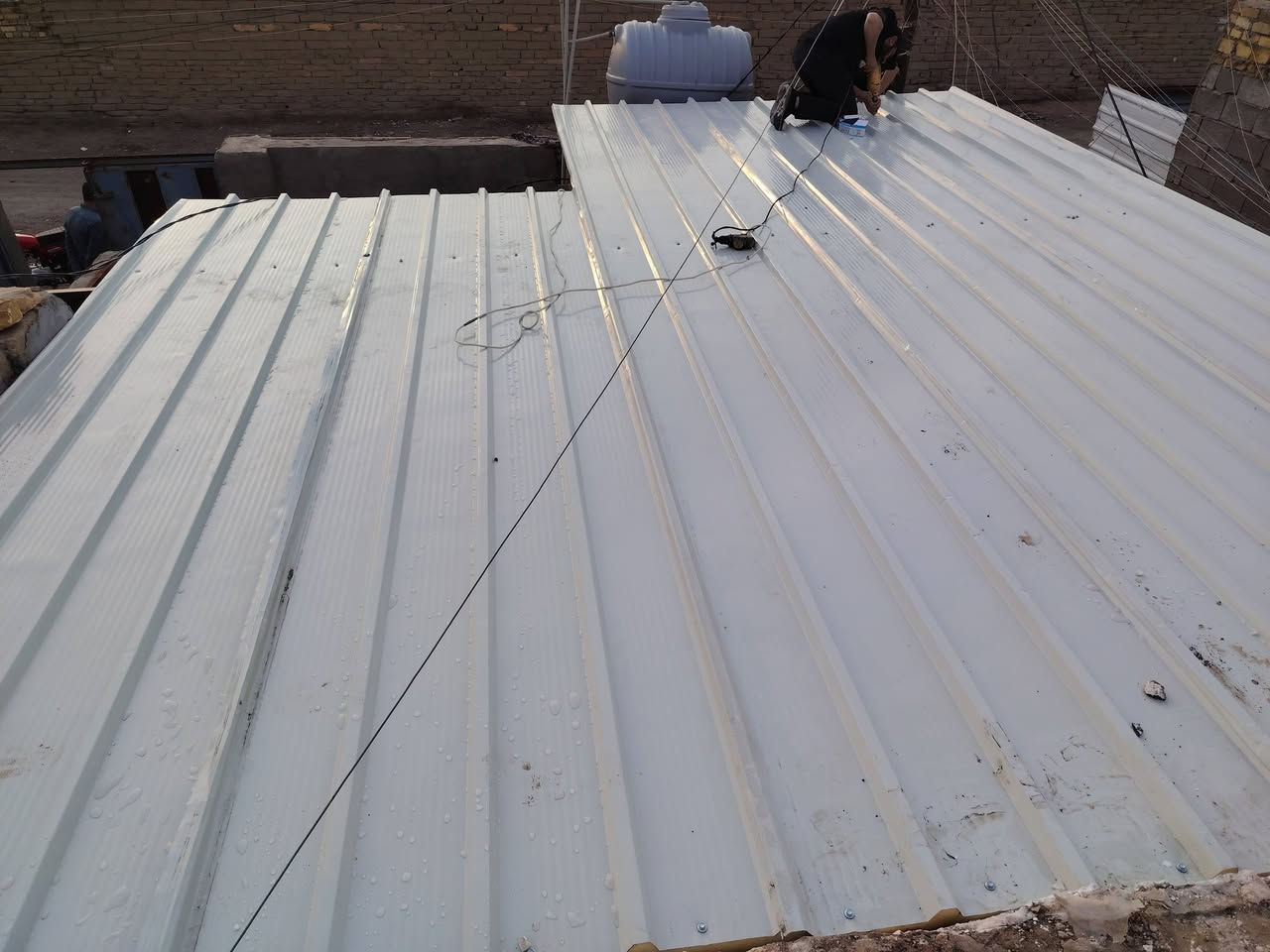 🔨 ورشة أبو إسحاق للحدادة 🔨
نقدم لكم الشغل المتقن والدرجة الأولى في:
 * 🚪 البيبان
 * 🪟 الشبابيك
 * 🌙 القمريات (الديكور)
 * 🚧 المحجّرات (الدرج والبلكونات)
جودة تضمن لكم الأمان والأناقة.
📞 للاستفسار والطلب: ***********
هل تفضل إضافة خدمات أخرى مثل "السقائف@شاره
