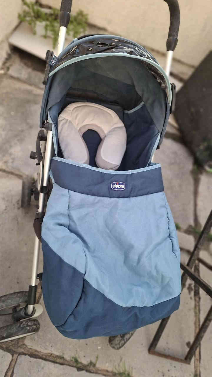 السلام عليكم عربانة ماركة جيكو الاصلية ام العوجية وتصير منام للبيع السعر ب١٢٥ وبيها مجال اي ضرر مابيها العرابانة نظيفة جدا استعمال قليل تكفي حتى عمر ٥ سنوات المكان حي الجامعة ***********ابو رند
