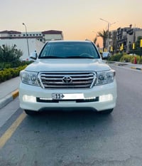 من رخصة الادمن المحترم تويوتا لاندكروزر ٢٠٠٩ بريم سعودي  ماشيه ١١٠ الف...