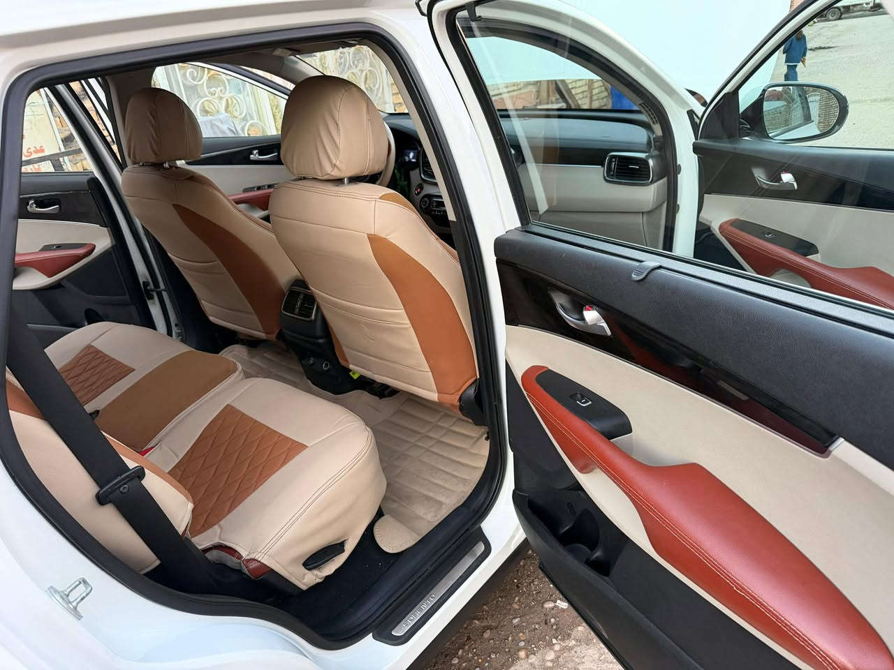 السلام عليكم سورنتوللبيع وارد خليجي موديل 20 السياره كير ومكينه وحداديه كفاله السباره 6 سلندر فول موصفات تحكم ستيرن دواخل جلد تبريد 3 قطع رقم انكليزي الجديد سنويه جديده 2030 بصمتين صندوك كهرباء طخم تايرات السباره باسمي @ الاتصال ***********
