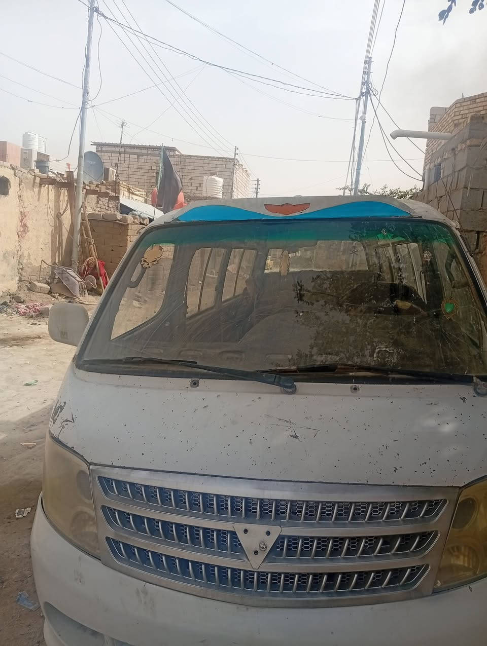 سلام عليكم فتون للبيع بدي كفاله بيهه دحجات بدون صبغ مكينه وانجي ديلكو رقم احمر صدامي ابيع كوم حديد ما اندل راعيهه السعر 15 وبيهه مجال الرقم ***********
