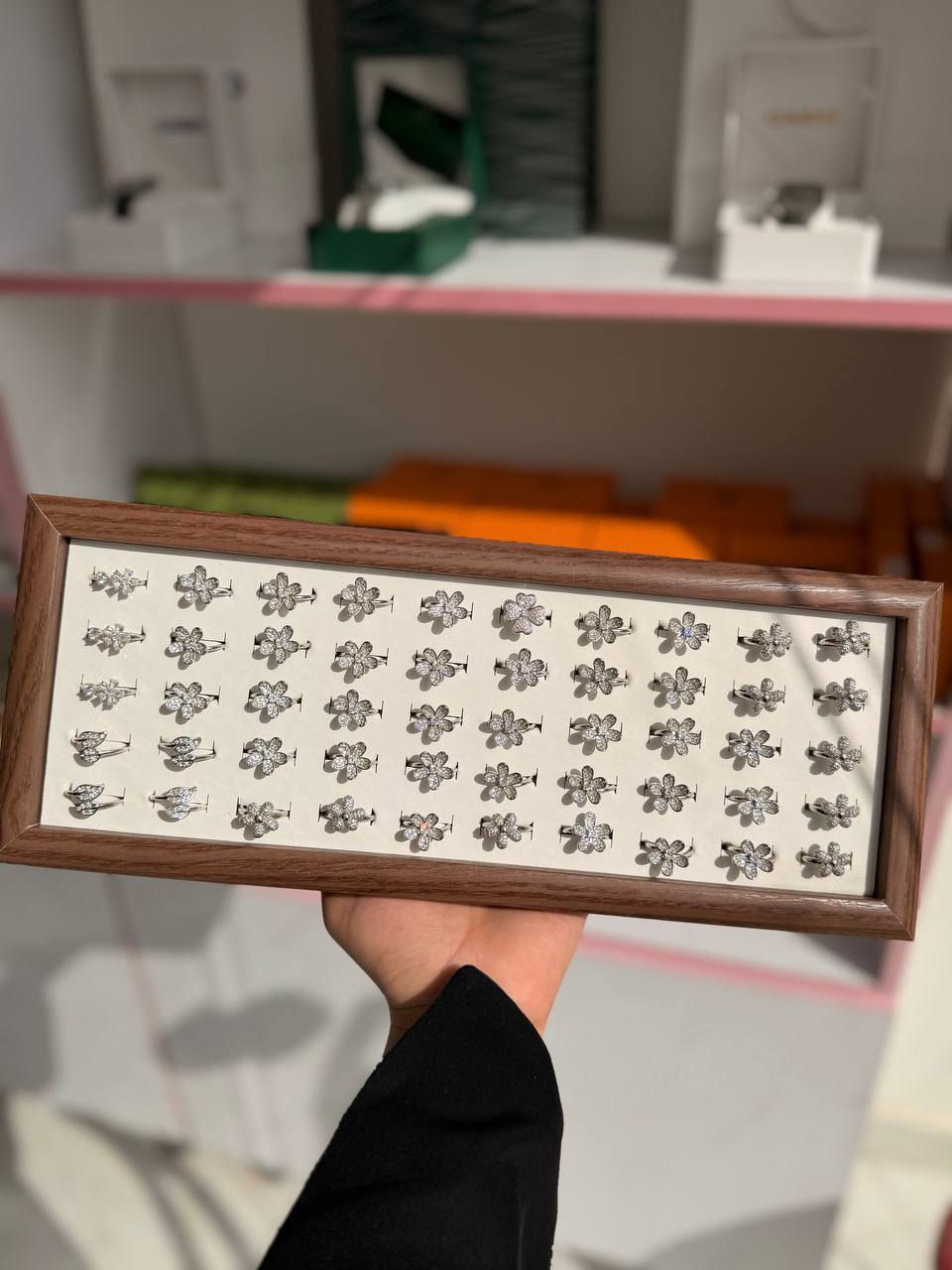 خاتم نسائي فخم للعيد😍❤️
قطعة ب٥
متوفر توصيل لكل محافظات العراق


**إذا كنت صاحب هذا الإعلان وتريد حذفه لأي سبب، رجاءا أرسل رسالة إلى الدعم الفني**