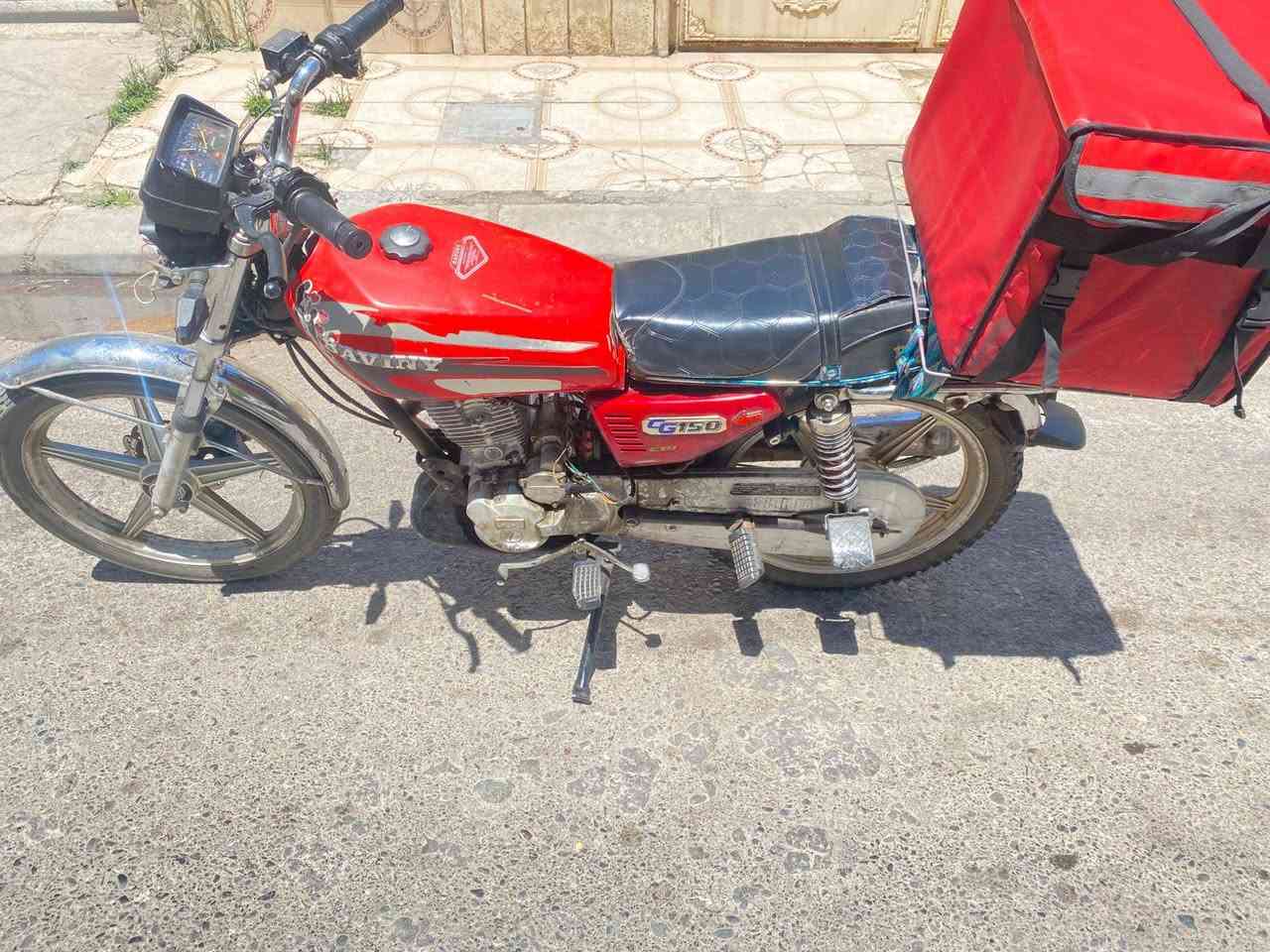 السلام عليكم ماطور سافين للبيع سعر 350 وبيها مجال 
 في أربيل 2019 منفيس موجود محركها 150 ماطور بس تغسله تبين نظافته ماموكفني أبد
