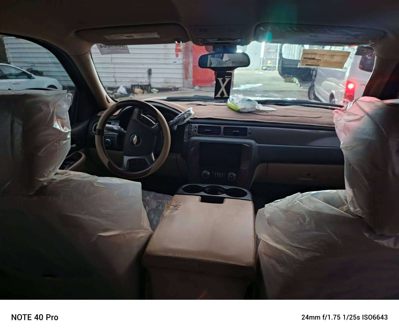 السلام عليكم تاهو للبيع مديل ٢٠١٠
جاهزه من كل نواحي سنويه مامنتهيه  مكينه جديده كير صارلي شهر من شاده

حداده امامي خلفي جديد شرط تخم تاير جديد    تحويل ثاني يوم بيه قطع صبغ بدون ضربه 

(مكفوله من صبغ الحزام والعام  والعيب الشرعي)   السعر ١٩٠ وبيه مجال  مكان سياره بصره ***********
