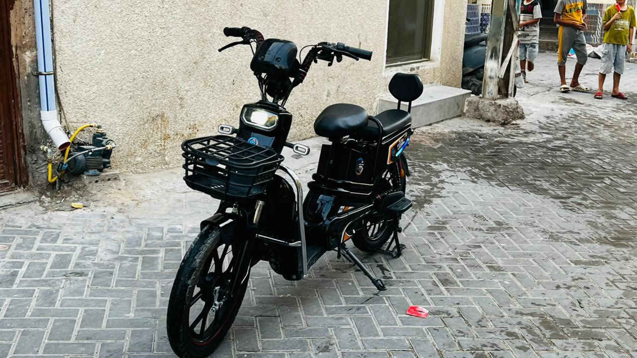 السلام عليكم 
دراجه شحن للبيع 
عطلهه سكليتر واكف وتحتاج تبديل تاير بنجر
السعر 125 وبيهه مجال بسيط
العنوان بغداد/مدينة الصدر


**إذا كنت صاحب هذا الإعلان وتريد حذفه لأي سبب، رجاءا أرسل رسالة إلى الدعم الفني**