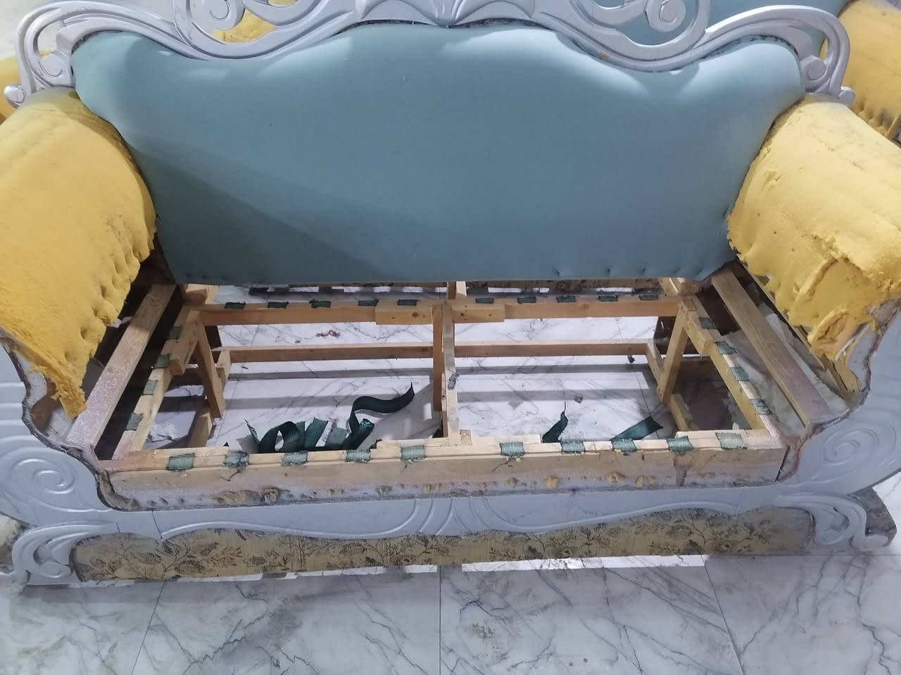 بسم الله الرحمن الرحيم

#دوشمة الناصرية للاثاث المنزلي 
#القديم_يرجع_جديد_عدنا 

اعاده دوشمه وتصليح تخمك القديم بموديل جديد 

عندك تخم تعبان ومتضرر عدنا تكدر اتجدد تخمك

دوشمه كافه التخم العراقيه والتركيه والاجنبيه 

واللوان ونوعيه القماش على رغبة الزبون

تغيير رجليين 🛋️🪑التخم

العنوان:
الناصرية عبر جسر الهولندي قرب المطعم الريفي 
📌 لل وللإستفسار مراسلة الصفحه او واتساب
📌 يرجى ارسال صوره او فيديو للتخم      
 
      👈🏻{ *********** }👉🏻                   

           👇نماذج من اعمالنا قبل وبعد 👇
