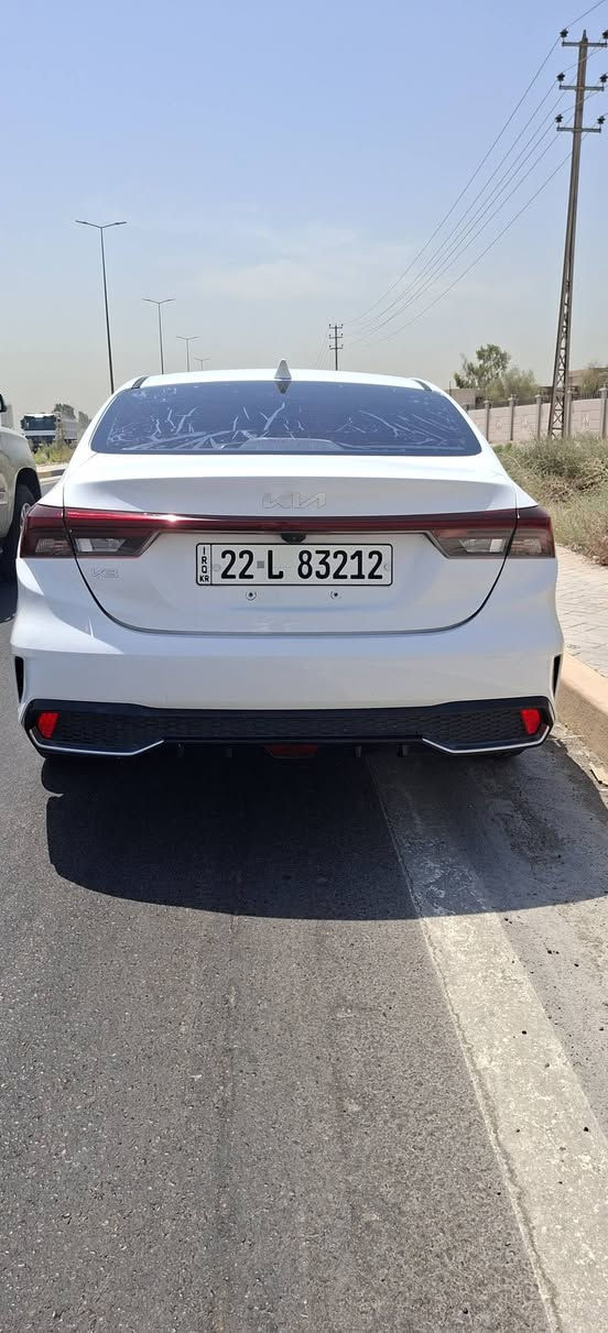 السلام عليكم
كيا K3 

موديل 2022

رقم اربيل الدولي بسمنه

كفالة عامه من صبغ والتبديل  

محرك كير تبريد كله كفاله

فوول مواصفات

محرك 1600 دبل نوزل

فتحه سلايد

اشارة ترحيب عند الاقتراب

صندوق يفتح عند الاقتراب 

فوول تحكم ستيرن

كير طياره هاند بريك بصمه

بصمه تشغيل ويدات بصمه

السياره جديد 

4 وضعيات قيادة

مري اشاير بالمري

كامره 

شاشة كار بلي

مواصفات معروفه 

ماشي54

سياره جديده وبالكارتون تفيد الجناي ،

مكانها بغداد 

***********

وتساب

