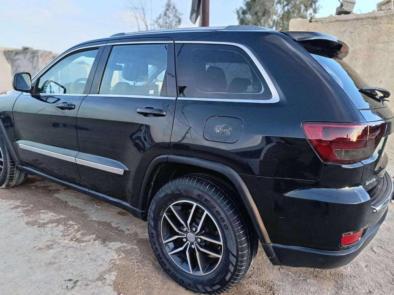 للبيع جيب موديل 12 رقم انبار مشروع وطني سياره جاهزة مكينه كير حداديه تخم تأير جدد تبريد ثلج مكينه 6 
كفاله من الضربه والتبديل بيه رشات جماليه 
سياره جاهزة أو جديده. 
السعر. 123 أو بيه مجال قليل 
‏‪***********  مكان طريق كربلاء نجف عمود 250
غير متواجد نت
