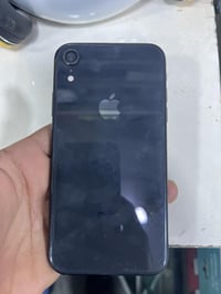 آيفون XR • شاشة مبدلة • شاشة مكسورة