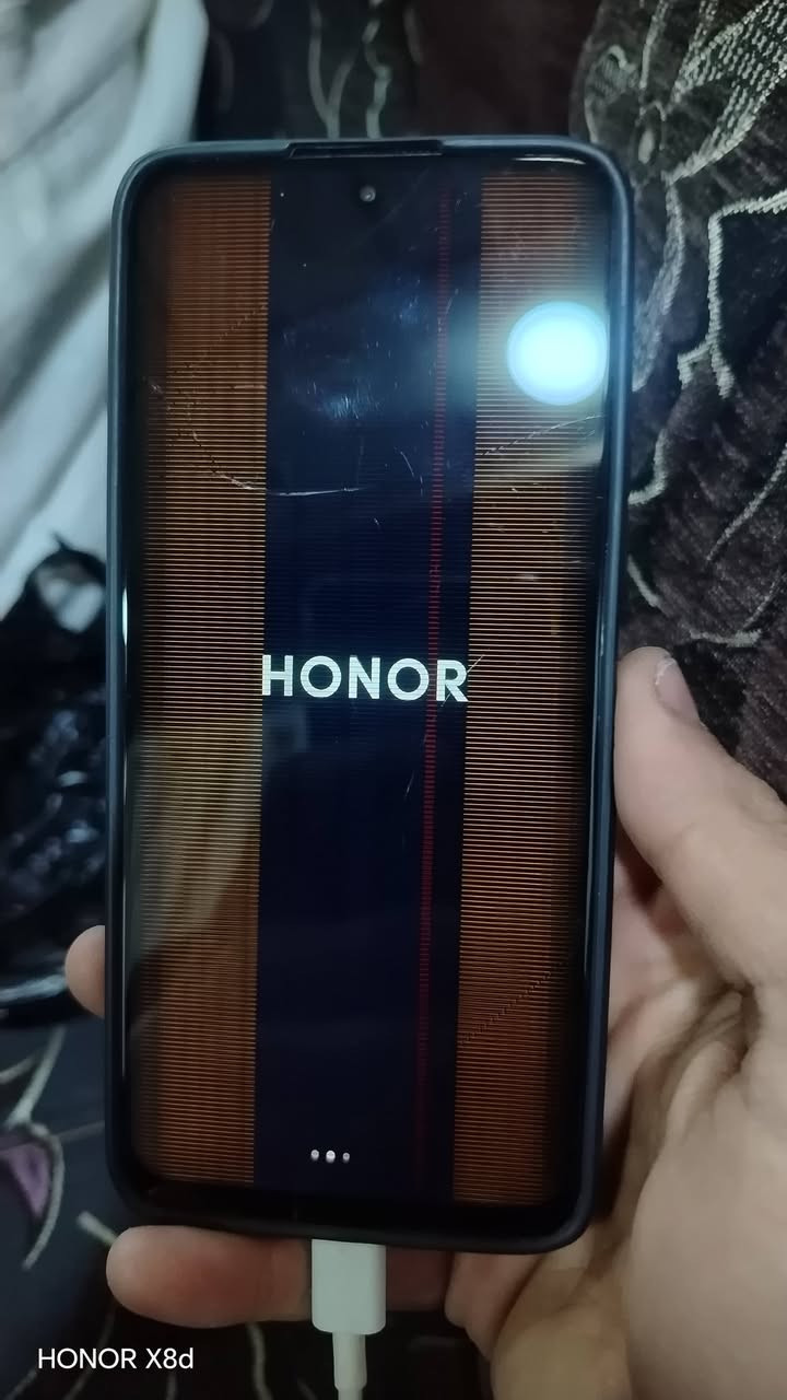 البيع جهاز هونر x8
Honor X8 

ذاكره 128 جهاز نضيف بس الشاشه مكسوره 

موصفات فول ما بي اي خلل مكان موصل جانب لايسر  

استفسار خاص او ***********
