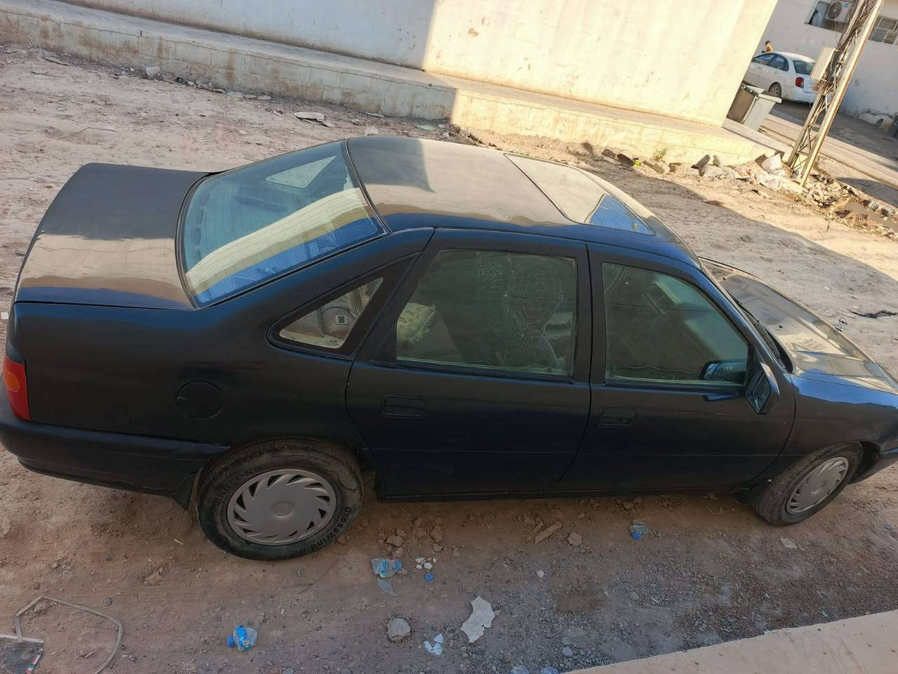 السلام عليكم 
للبيع أوبل فكترا سنوية نهاية 2029 صلاح الدين 
السعر 32 
للأستفسار /***********
