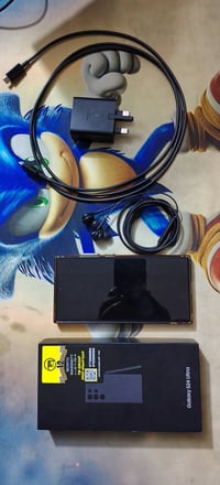 جهاز 24 الترا 512GB لون اسود كارتونة مطابقة  الجهاز + الشاحن 45 واط وا...