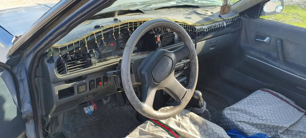 مازدا 626 مه كينه 8 به خ گيرعادى ئارمى پلاستيك 18گه لاوماعمه له گؤرينه وه ش ده كه م ***********/***********
