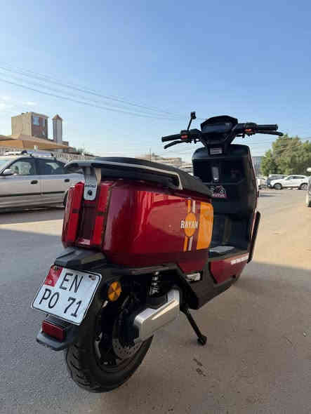 السلام علیکم

دراجة الريان 2025 RAYAN - وحش الكون

بطارية كرافين كاربون جل 35 أمبير / 72 فولت

البطارية 6 مسطره كبير

دراجه نضيفه جدا تاير خلفي جديد أصلي

السعر 950 وبيه مجال

مکان دراجه ساحه الوثبه يم أمانه بغداد قرب من الصدريه

***********
