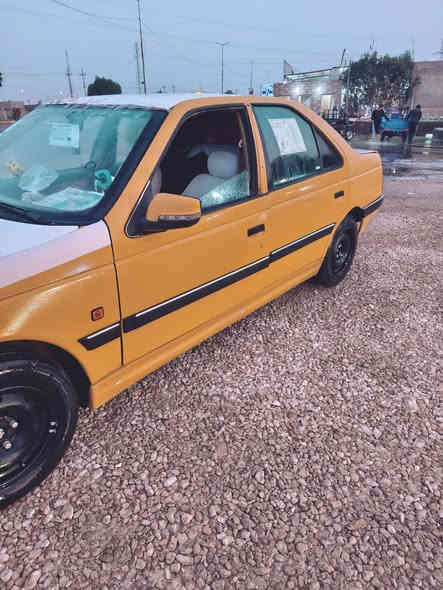 سلام عليكم بيجو 405 2015 للبيع سياره جاهزه ونضيفه محرك وكير وكهربائيات فول للبيع سعر 32 وبيها مجال اتصل ودلل ديوانيه الحمزة الشرقي ***********
