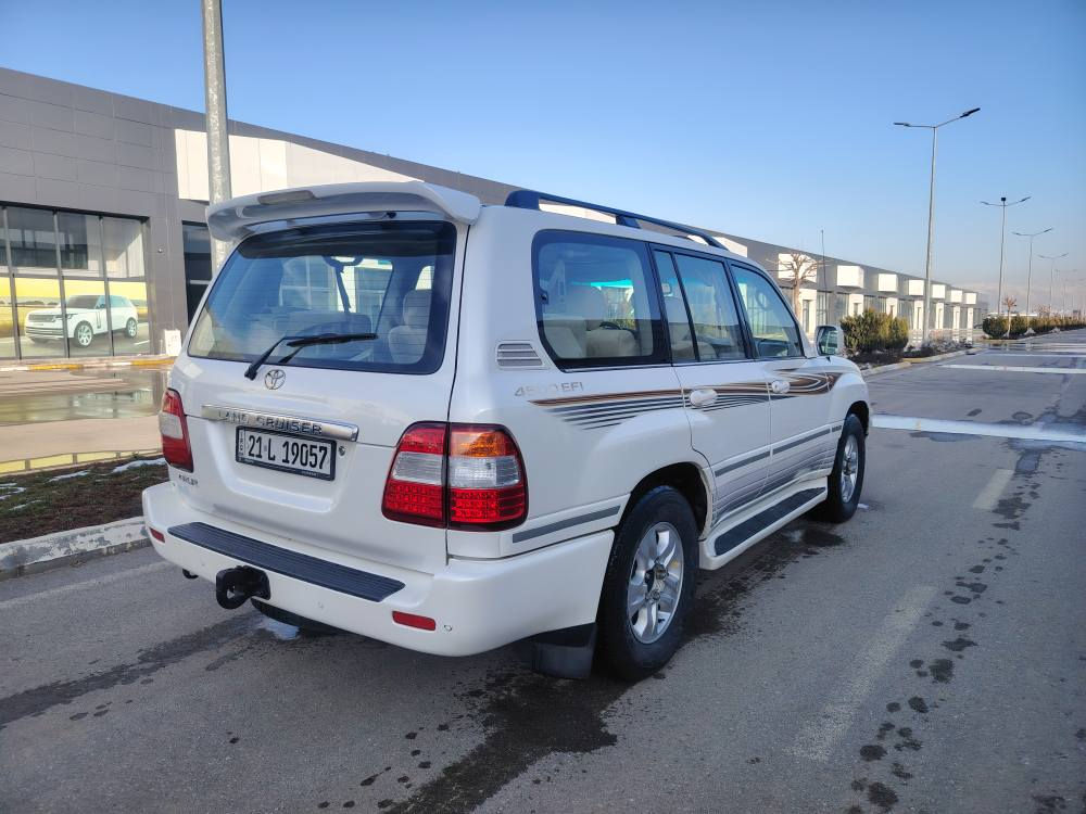 تۆیۆتا لاندکرۆزەر مۆدێل 2007مواسەفات GXRفول V6سڵایت فڵچەو هۆک سەلاچە ناوفۆڕمیکا کوشن شاموا دەبڵ ئەکسل سێڕیز ناوزەرد لەچوانی بێ قسورە ماڵی دۆستە تەنها 170هەزاری هەقیقی ڕۆیشتوە لەزگەی بیلاد نەسوتاوە بێ بۆیاخ بێ کراوە بێ تەرزە چوار تایەیی لۆکی لەژێرە سەنەوی تازە ڕەقەم باریک مەکینەو قەباخی نەکراوەتەوە گشت گیانی بەشەرت دیناری مەسرەفی نیە سعری 248$مەچال *********** كركوك, العراق
