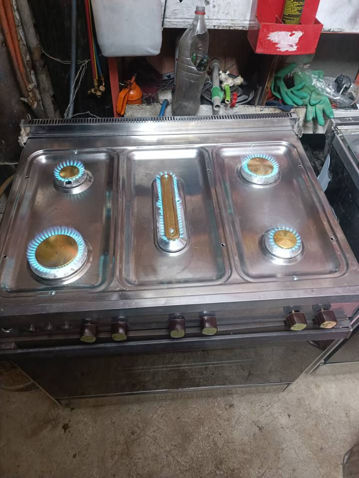 ‎طباخ عشتار  استيل بالشرط كله شغال عل الفحص السعر 110 ألف هذا رقمي أو عل الخاص ***********‎ كركوك, العراق
