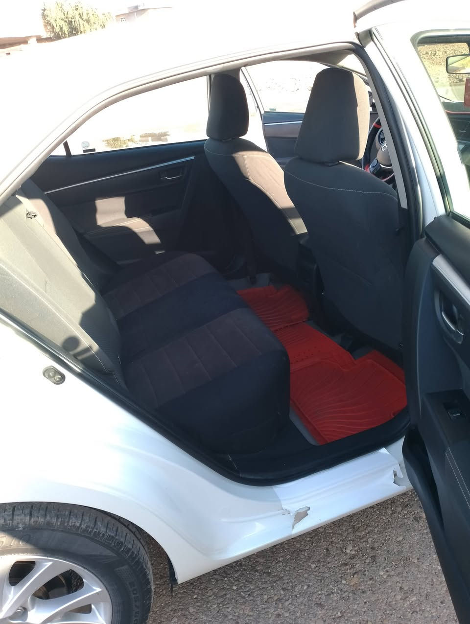 السلام عليكم كورلة للبيع موديل 2017 رقم سليمانيه بأاسمي السعر 160وبيها مجال العنوان الصقلاوية البوشجل رقم الهاتف ***********
