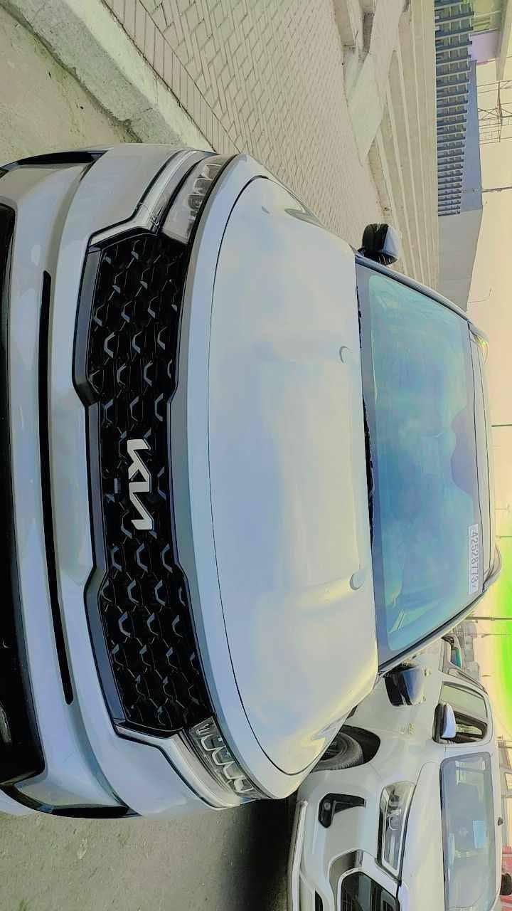 كيا سورنتو للبيع
موديل 2022 
وارد امريكي 
الحادث كما موضح في الصورة 
فول مواصفات 
ماشي 120 الف
سيارة جاهزة من كولشي 
السعر 240 ورقة. 
المكان بغداد 
للتواصل خاص او واتساب على الرقم ***********
