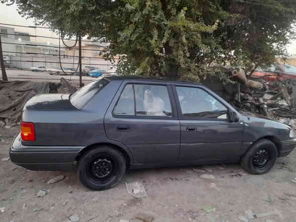 سلام عليكم اكسنت موديل 93 
رقم ديالى باسمي مشروع وطني 
سياره مكينه وكير جدد 
تبريد ثلج 
سنتر لك 
شاشه اندرويد
كامره دواره 
بيه صبغ عام لجماليه اخوان سياره جاهزة كلش متصرف عليه دينار حداديه  وتخم تاير جدد مكاني بغداد الغدير سعر 35 وبيه مجال *********** متوفر واتساب بغداد
