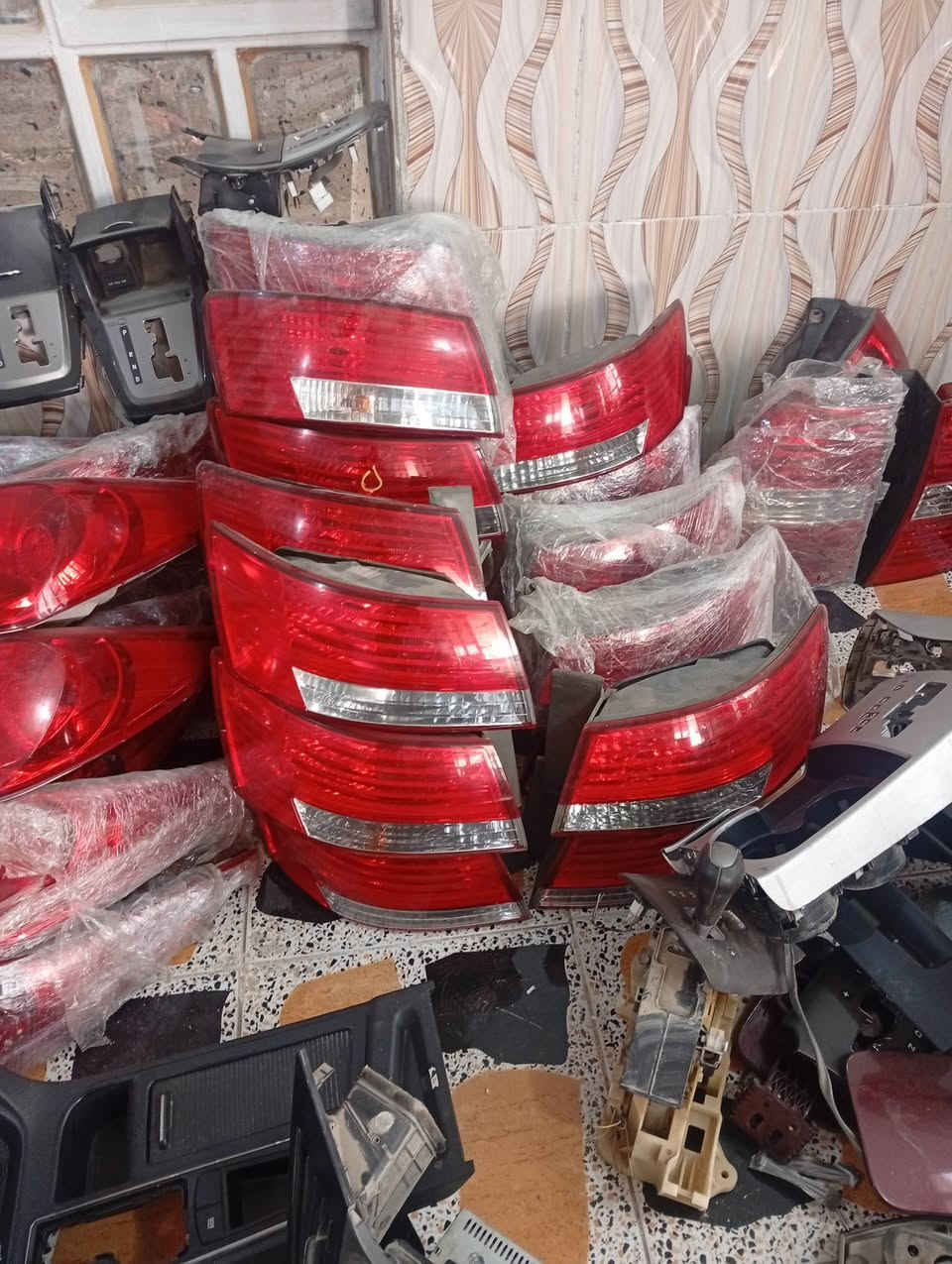 أصلي تفصيخ حاويه 
للحجز رقمك وعنوانك وأقرب نقطه داله 
تتوفر مجموعه بك لايت سوناتا مقدس ومظلع 
تتوفر خدمه توصيل لكل المحافظات


**إذا كنت صاحب هذا الإعلان وتريد حذفه لأي سبب، رجاءا أرسل رسالة إلى الدعم الفني**