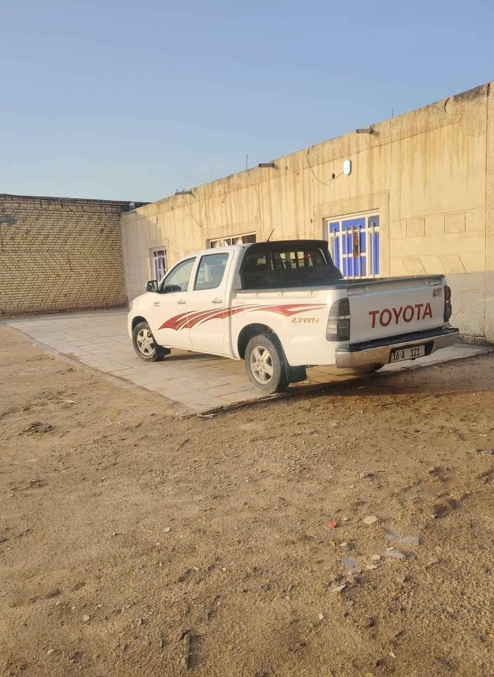 سلام عليكم للبيع هايلوكس 2014 كير اوتماتيك شاصي19 كفاله عامه ضربه صبغ تبديل ع وضع الشركه رقم مميز اسعر205وبيها مجال مكان السياره الناصريه، الغراف اي استفسار ***********
