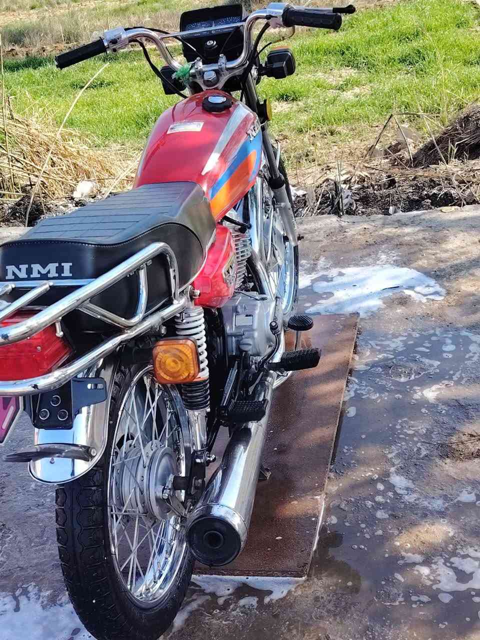 مره اخصت صاحب الكروب
سلام عليكم دراجه لبيع تعمير شلامجه 2023شاصي تايكر اوراق سكنر شاصي موديل 2021 دراجه نضافه  فول 
   جاهزه كله شغاله بك لايت مازده  دشبول عدادات شغاله شاير مكينه نضافه فول ناعمه شلامه بلادي وشوفت عينك سعر خاص لمو شراي لا يدخل 🙃🙃❤     ***********
