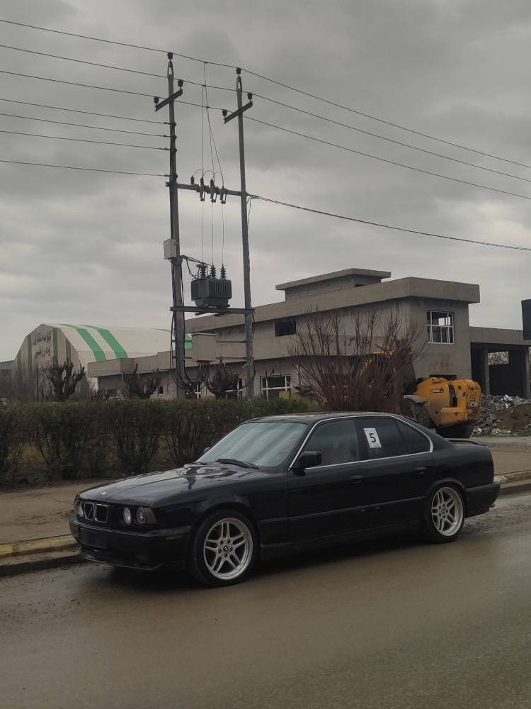 بـیئێم عـلوج   1992 
520 گێڕ عادی مەکینەی سفرە 
نە دوڵەک نە بوغار ماشەڵای ئەوێ 
سەیارەکە کامل M مە
لایت ئەڵقە و زینۆن 
ئیشارەت زینۆن 
چوار ویل و تایەی M18 دوو سایزی لە ژێرە 
پێش و دوا کەپسە 
سەیارەکە هەتا حەزکەی جوانە و پاکە 
شوێن شارەزور 
سعر .  25 گەڵا و مەعمەلە 
ڕەحمەت و لێوێ جوان بیخوێنۆ 
قیست و قەرزم نیە . السليمانية, العراق


**إذا كنت صاحب هذا الإعلان وتريد حذفه لأي سبب، رجاءا أرسل رسالة إلى الدعم الفني**