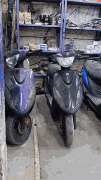 دراجات مستعملة • نظيفات • البليات شارع الكهرباء